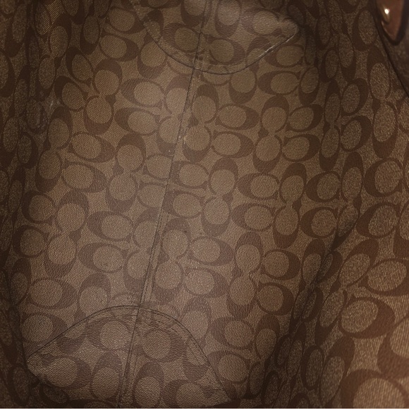 Coach Reversible Signature Saddle Tote Bag With Detachable Pouch. ON HOLD - Picture 7 of 16